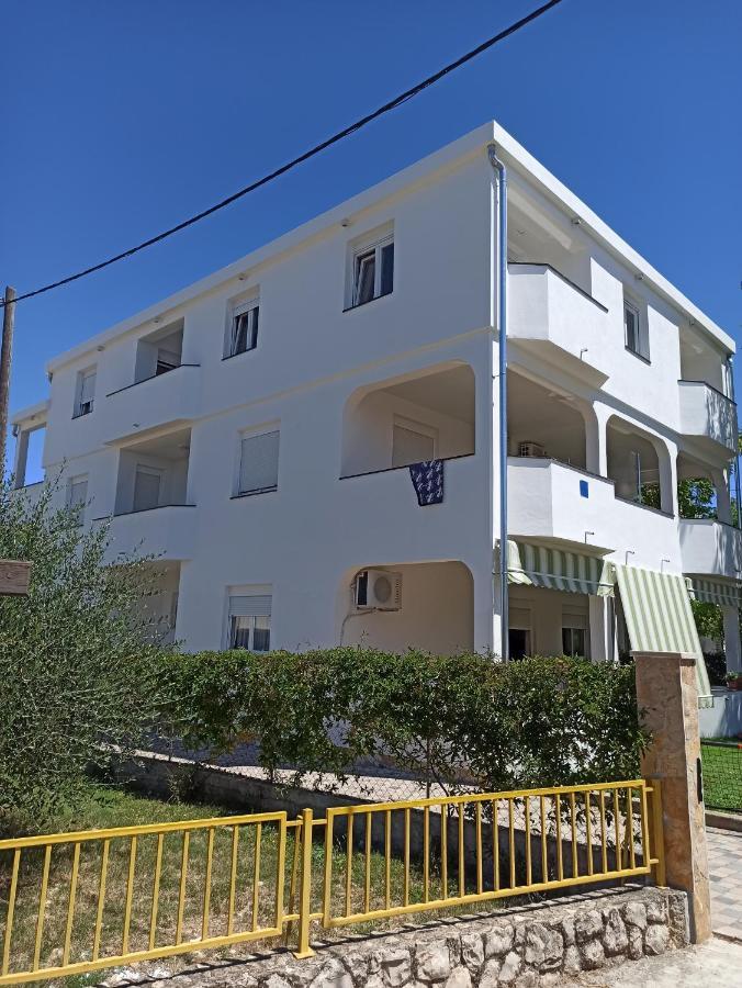 Apartments Marina ビビニェ エクステリア 写真