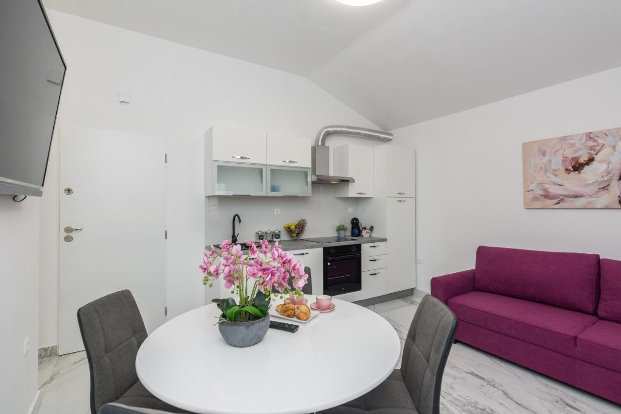 Apartments Marina ビビニェ エクステリア 写真