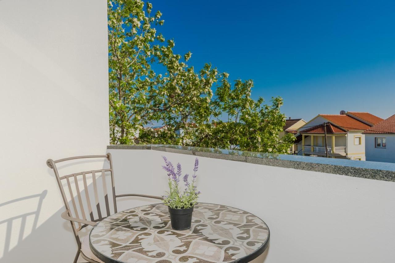 Apartments Marina ビビニェ エクステリア 写真