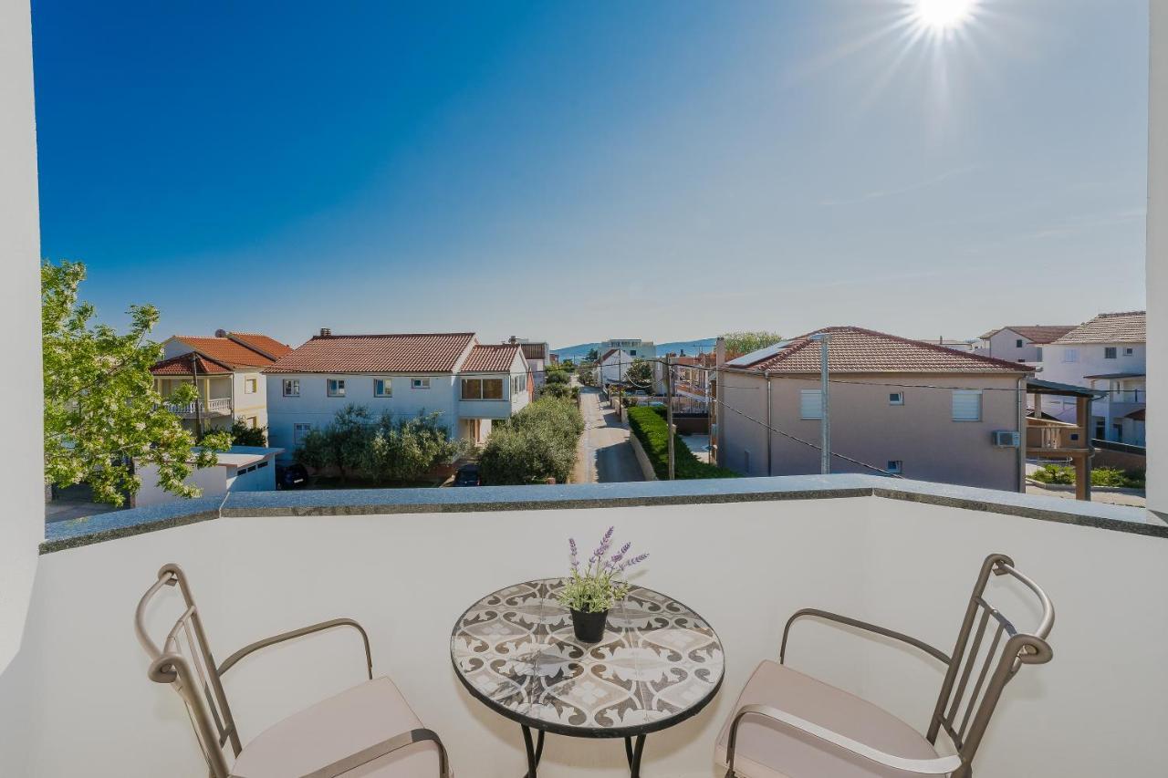Apartments Marina ビビニェ エクステリア 写真