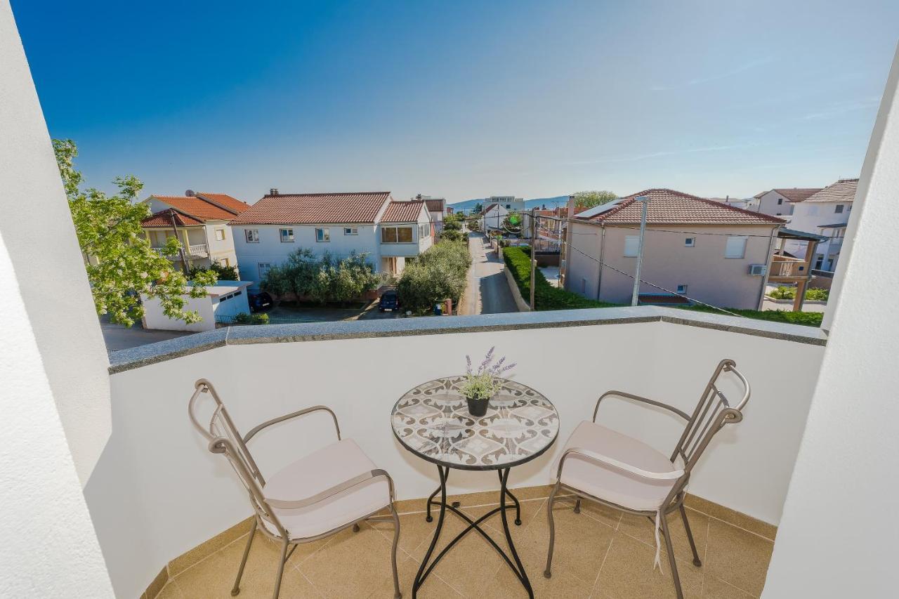 Apartments Marina ビビニェ エクステリア 写真