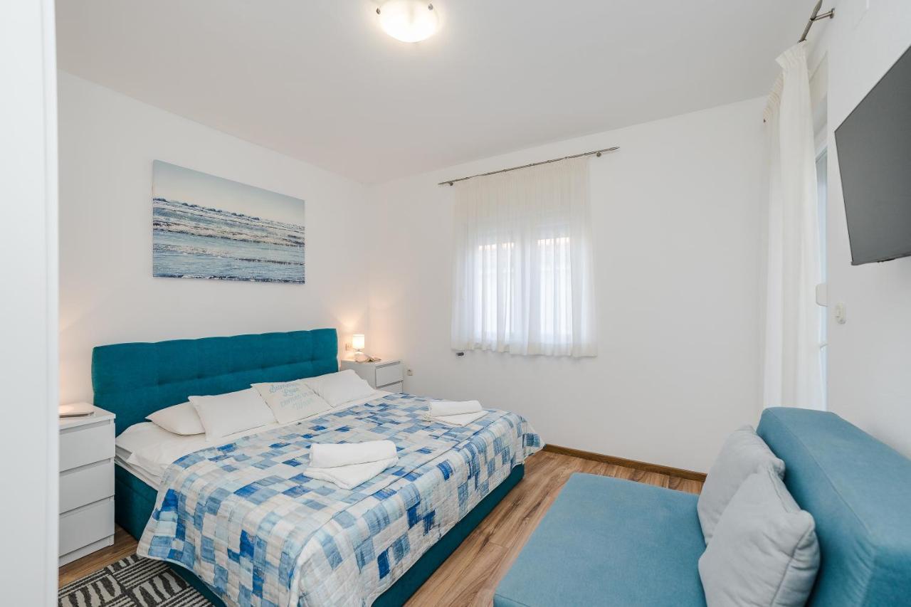 Apartments Marina ビビニェ エクステリア 写真