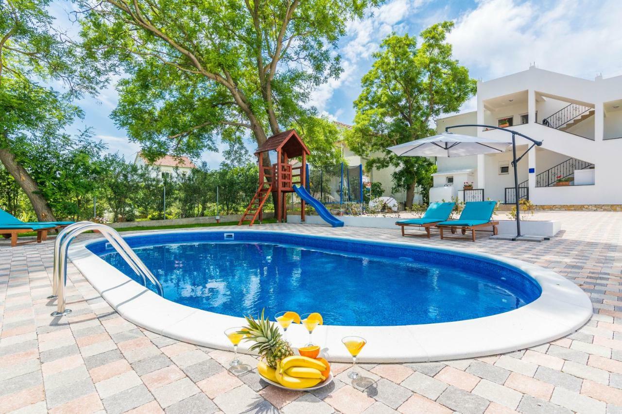 Apartments Marina ビビニェ エクステリア 写真